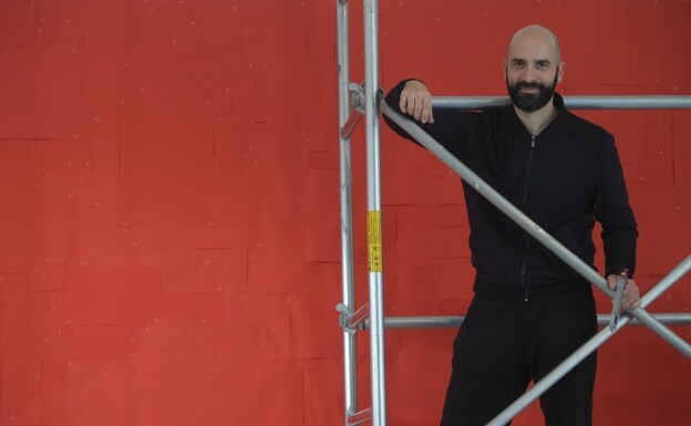 El arte del revés de Guillermo Mora interviene el Ruso y el Pompidou en Málaga