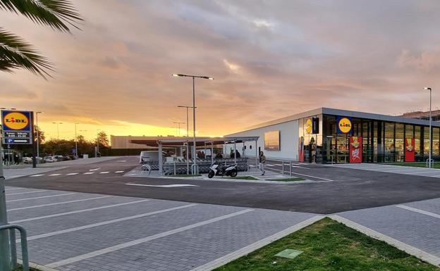 Lidl crea 21 empleos tras abrir una nueva tienda en Churriana con una inversión de casi 3 millones