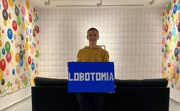 El viaje lleno de colores, crítica e introspección de Evelyne Rigaud en La Caja Blanca