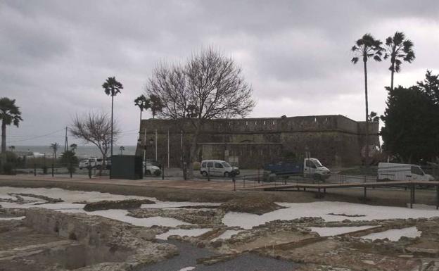 Manilva recepciona los trabajos de puesta en valor del yacimiento del Castillo