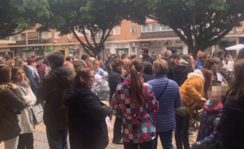 Familias y trabajadores protestan por el cierre de una guardería en La Paz
