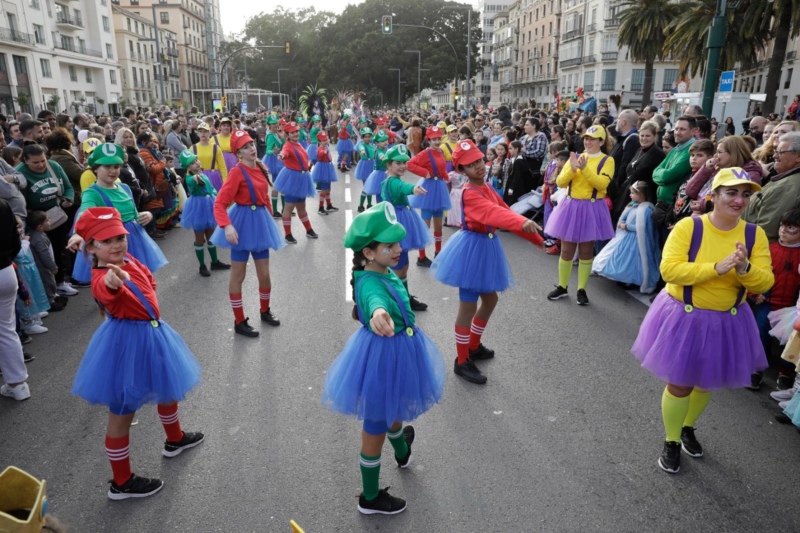 El entierro del boquerón despide al Carnaval de Málaga 2023