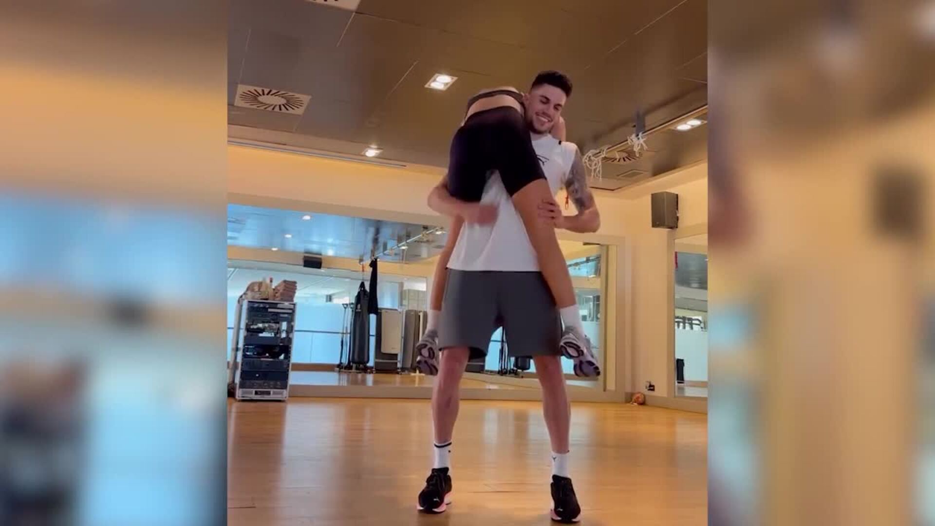 El "challenge" de baile de Jessica Goicoechea y Marc Bartra