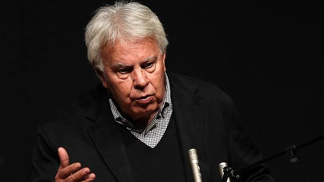 Felipe González apuesta por un gobierno PP-PSOE «si el país lo necesita»