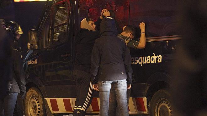 Ascienden a 30 los detenidos por los incidentes en Barcelona