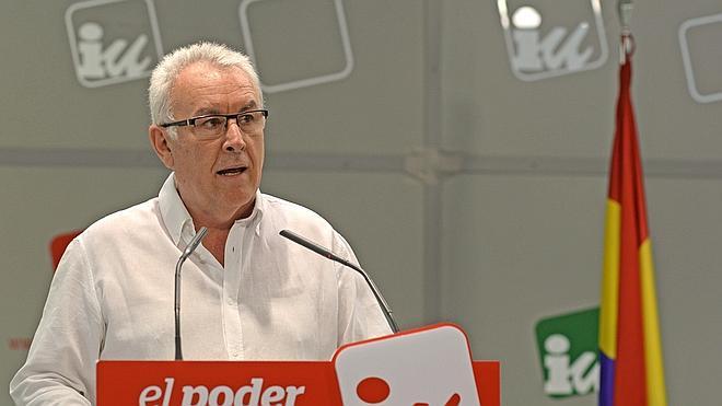 IU exige que las Cortes convoquen en tres meses un referéndum sobre la monarquía