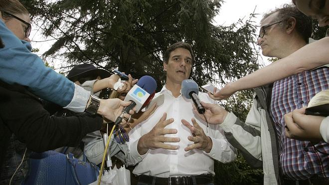 Sánchez anticipa un debate «de guante blanco» entre los aspirantes a liderar el PSOE