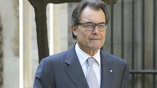 Mas se abre a negociar fecha para la consulta y pregunta si Rajoy avala que se celebre