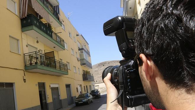 Degüella a su ex pareja en Almería dos días después de finalizar el arresto domiciliario