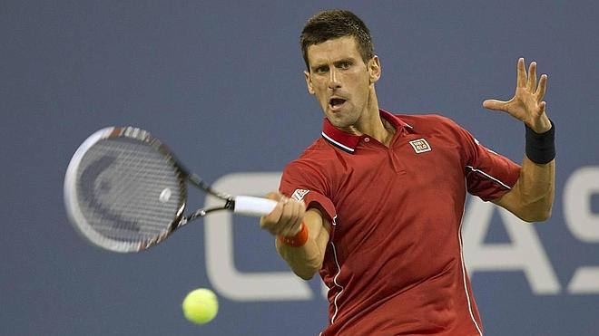 Djokovic completa la jornada ganadora de los grandes favoritos