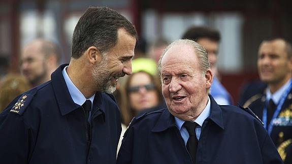 Felipe VI y Juan Carlos I coinciden por primera vez en un acto público