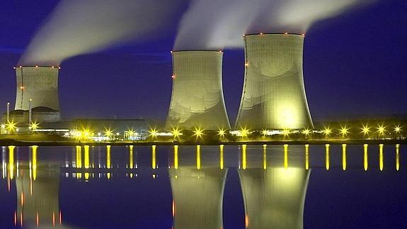 Francia investiga la misteriosa aparición de drones sobre sus centrales nucleares