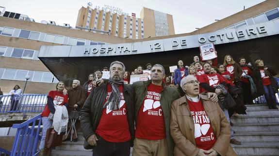 Enfermos de hepatitis C harán una cadena humana para pedir ayuda a Rajoy