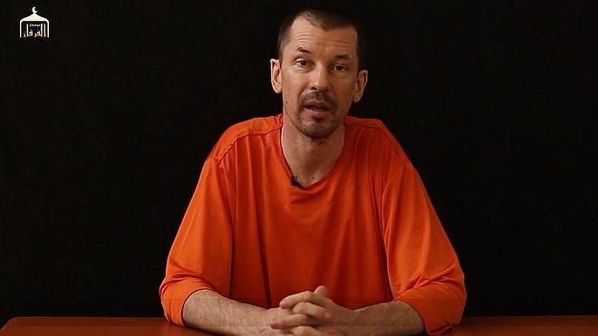 El Estado Islámico divulga un nuevo vídeo del rehén británico John Cantlie