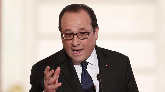 Hollande y Merkel llegan a Kiev para presentar su plan sobre el conflicto en Ucrania