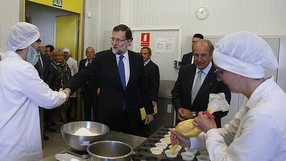 Rajoy: «Está de moda contar desgracias pero hay historias de éxito»