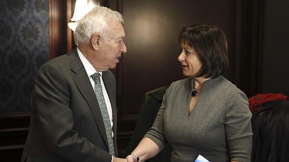 Margallo anima a Ucrania a emprender el camino de las reformas