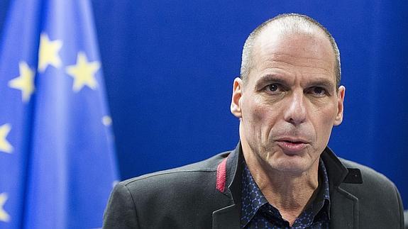 Nuevo choque Draghi-Varufakis: ¿De quién son los beneficios del BCE?