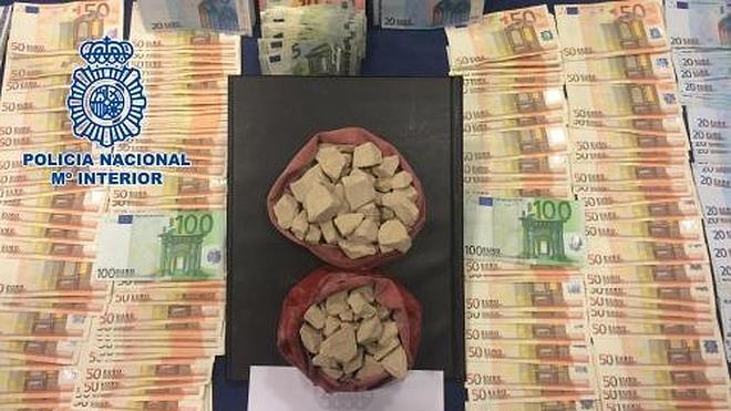 Desarticulada una red de narcos que distribuían estupefacientes procedentes de los Países Bajos