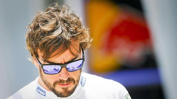 Alonso: «Si Ferrari gana el Mundial, irme fue una mala decisión»