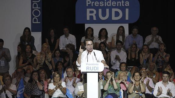 Aznar asegura que solo el PP puede ocupar la centralidad política de España