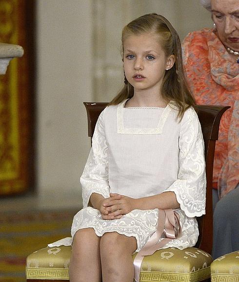 La infanta Leonor recibirá mañana la Primera Comunión