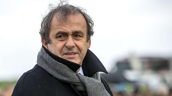 Platini dice que Blatter le ha mentido