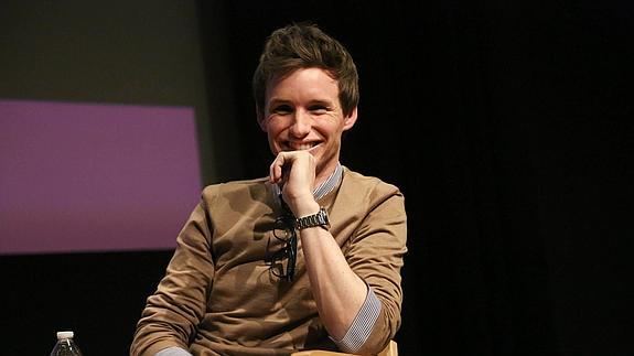 Eddie Redmayne protagonizará un filme derivado del universo Harry Potter