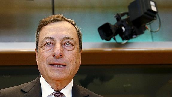 Draghi dice que «la pelota está en el tejado» de Grecia y pide una acción urgente