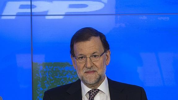 Rajoy da más peso en el partido a Moragas y Casado