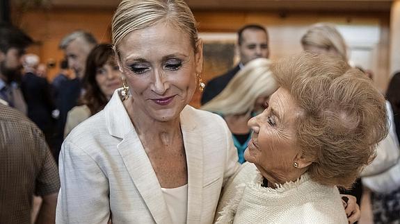 Cifuentes es investida presidenta de Madrid con los votos de PP y Ciudadanos