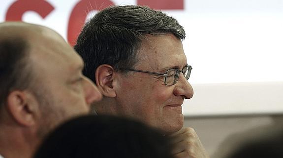 El PSOE ve al PP como un renacido «populismo de derechas»