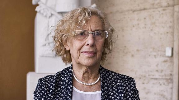 Carmena no quitará el retrato de Juan Carlos I: «No es política del Ayuntamiento cambiar símbolos»