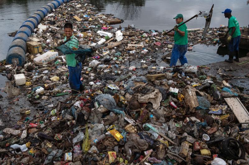 Para los navegantes olímpicos de Río, mejor no caerse al agua