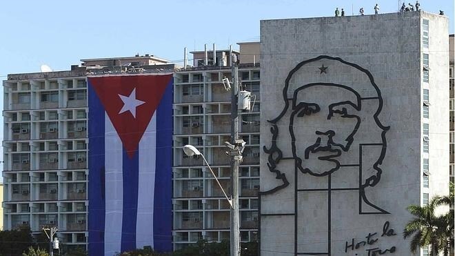 El Papa tendrá al Che Guevara a su izquierda en la misa de La Habana