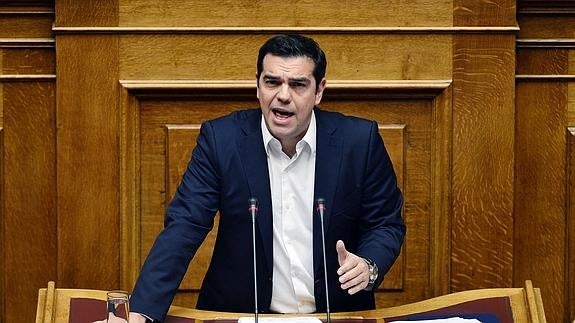 Tsipras presenta un plan para «crear un nuevo modelo de crecimiento económico» en Grecia