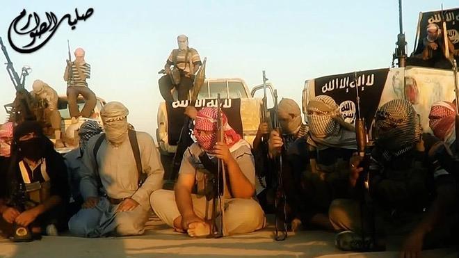El Estado Islámico difunde un vídeo del asesinato de 14 personas en Mosul