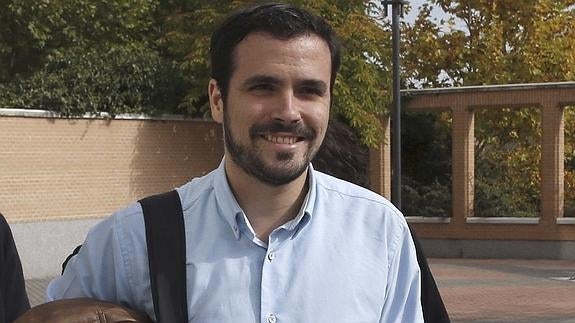 Garzón arrasa en las primarias de Ahora en Común
