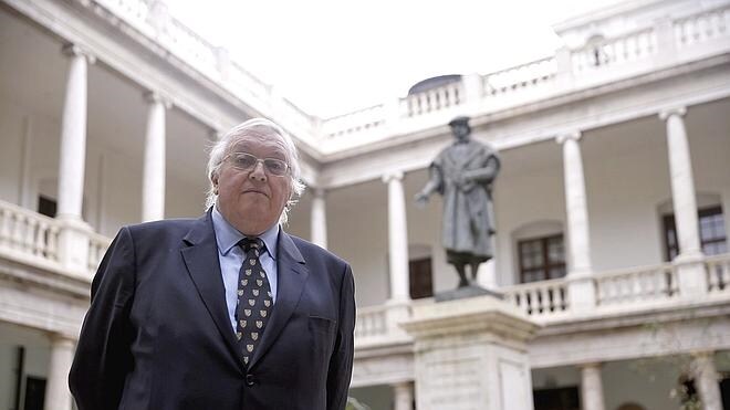 Paul Preston: «España ha sido muy indulgente con Franco»