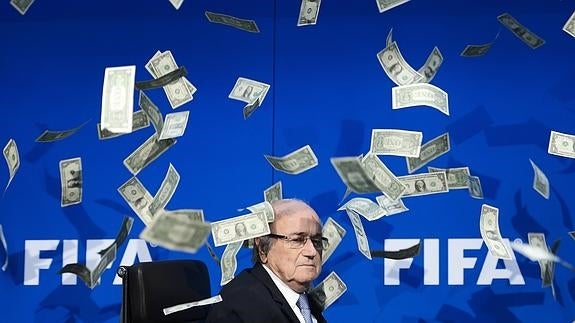 Blatter: «No soy el contable de la FIFA»