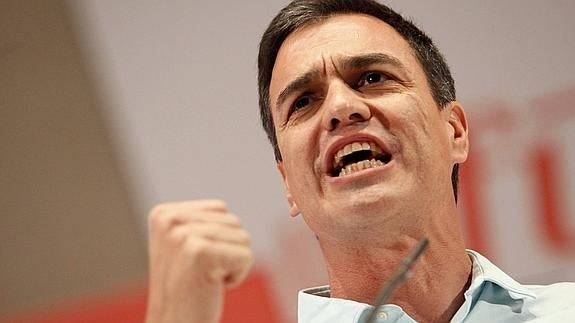 Sánchez pide al PSOE que saque «raza» y no se deje apabullar por Podemos