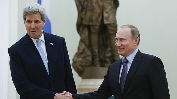 Putin, a Kerry: «Juntos estamos buscando salidas a las crisis»