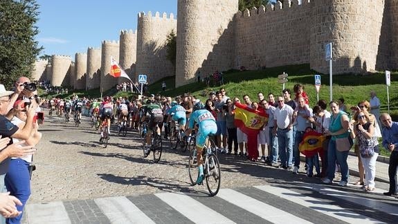 La Vuelta 2016 presenta un recorrido para «emocionar hasta el final»