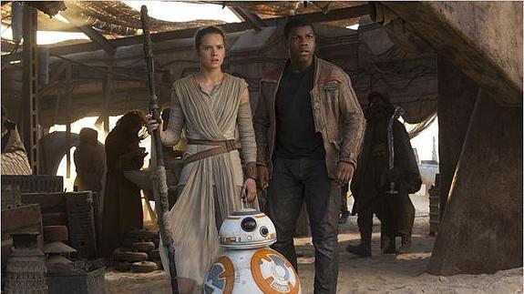 'Star Wars: El despertar de la Fuerza' supera a 'Jurassic World' en ingresos mundiales