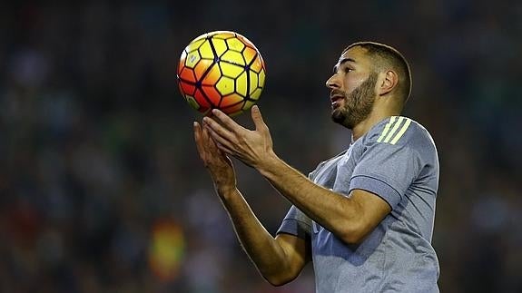 Benzema comparece de nuevo ante la justicia francesa