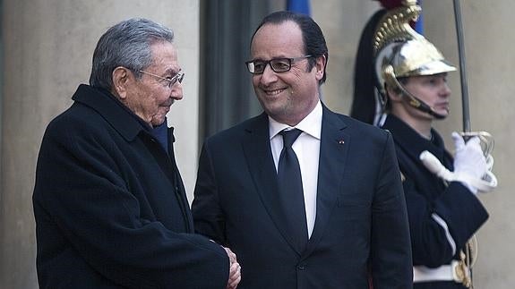 Hollande insta a Obama a «ir hasta el final» en el levantamiento del embargo a Cuba