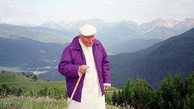 Juan Pablo II mantuvo una «intensa» relación con una filósofa casada