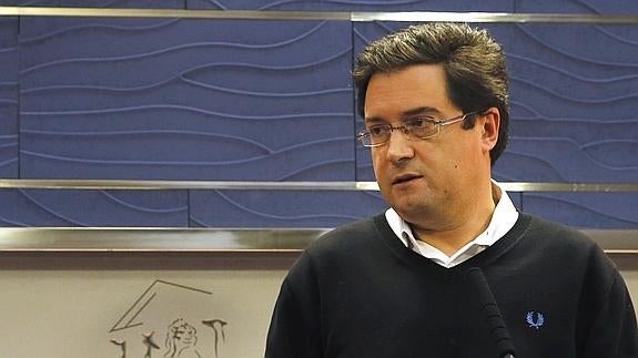 El PSOE pide a Podemos no desperdiciar la «ocasión de oro» de desbancar al PP