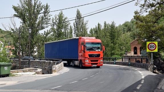 La velocidad y el exceso de horas al volante, principales infracciones del transporte de mercancías