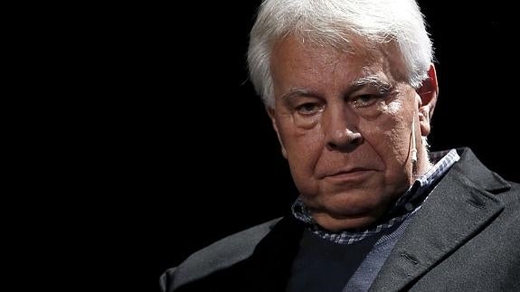 Felipe González responde a Iglesias: «No sé por qué tiene esa carga de rabia y odio dentro»